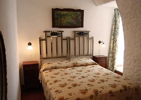 Madonna Incoronata Hotel
